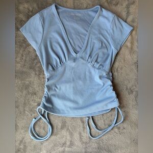 American Eagle Outfitters Ribbed V-Neck Top in Blue - Small